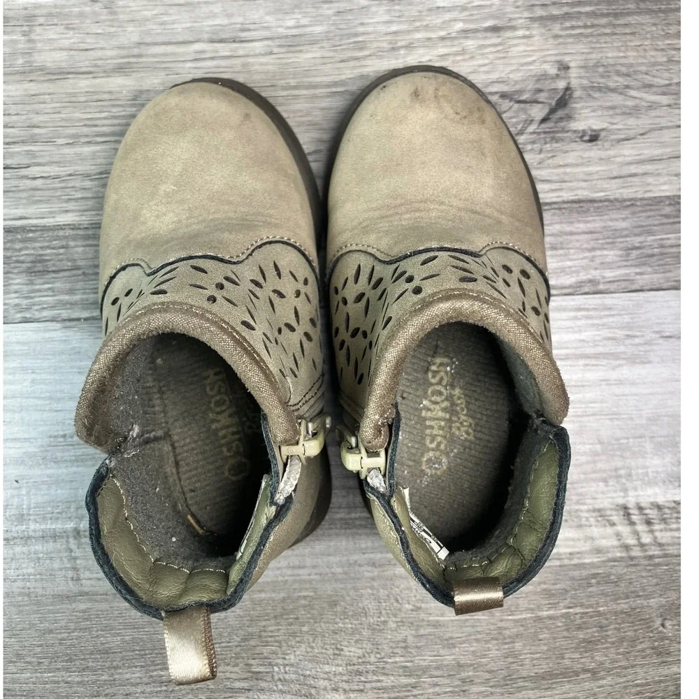 OshKosh Bgosh Estell Toddler Girl Taupe Floral Laser Cut Ankle Boots Size 5M